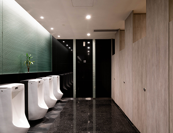 Divisorio WC in laminato compatto